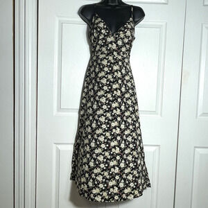 Forever 21 Maxi Dress Women Small Black Floral Sleeveless Open Back Tied‎ Summer